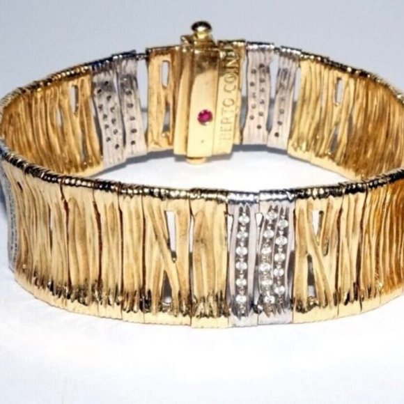 Roberto Coin Diamond 18k Gold Elephant Skin Wide Flex Bracelet - Picture 1 of 10